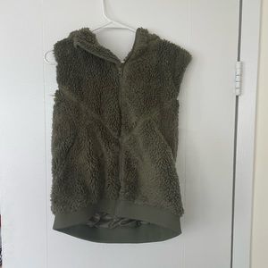 ZYIA Olive Hoodie Teddy Vest, size M